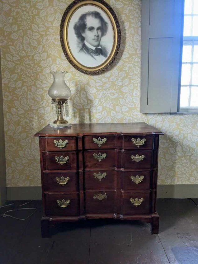 Old Manse furniture