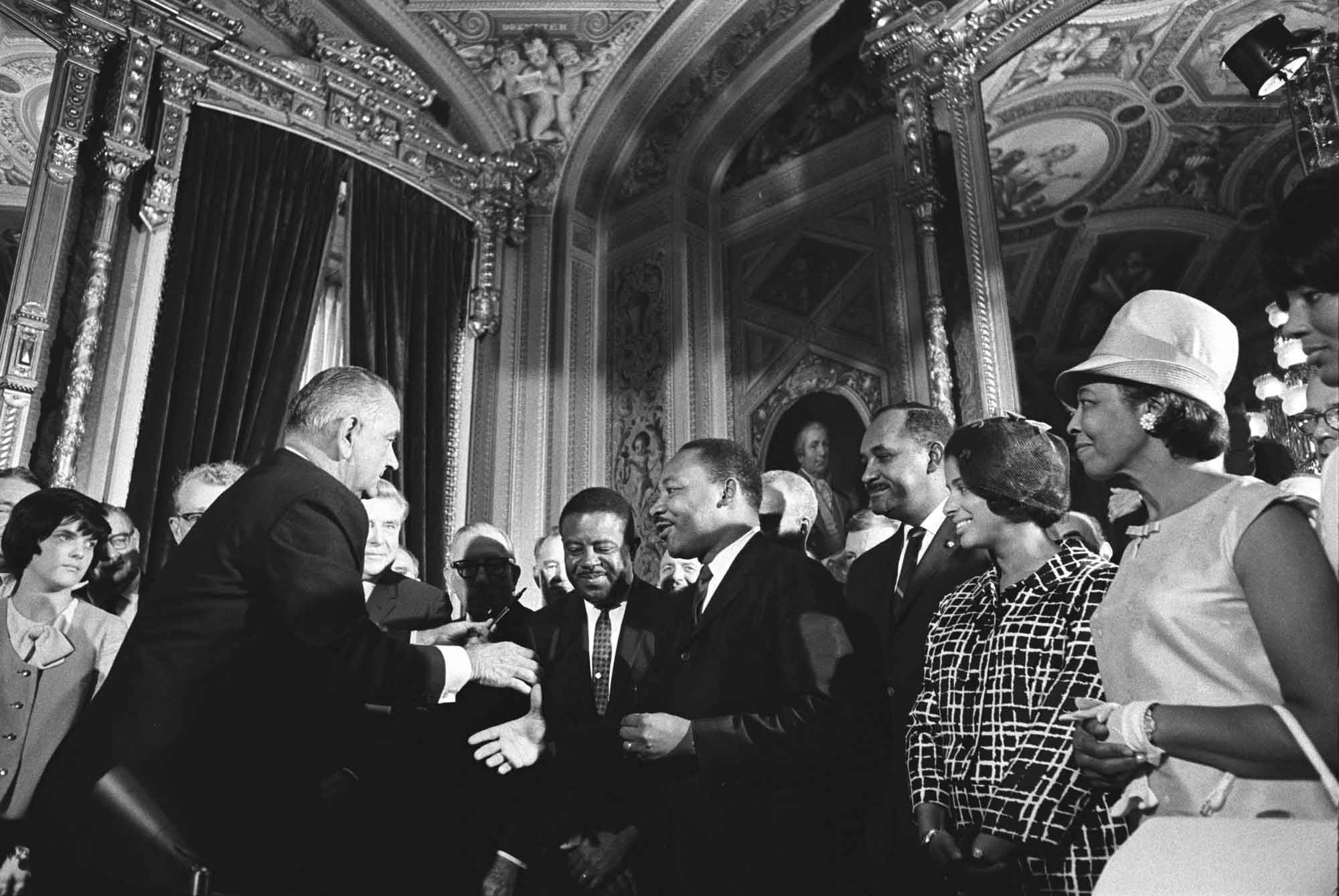 LBJ-Signs-the-Voting-Rights-Act.jpg