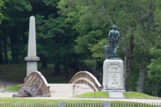 North-Bridge-with-statue.jpg