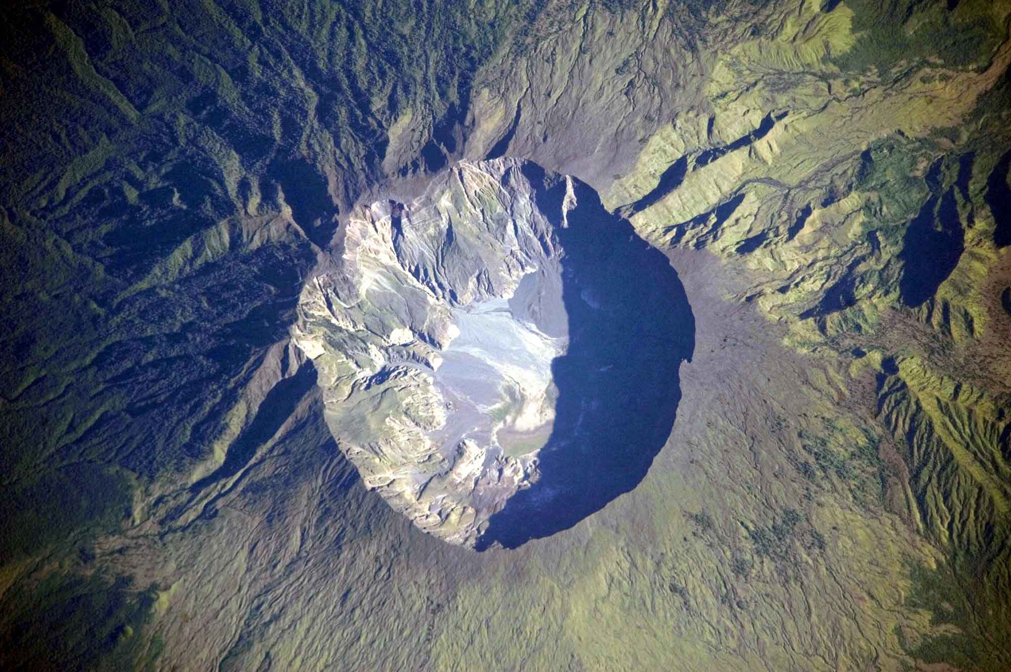 Mount tambora volcano sumbawa island indonesia