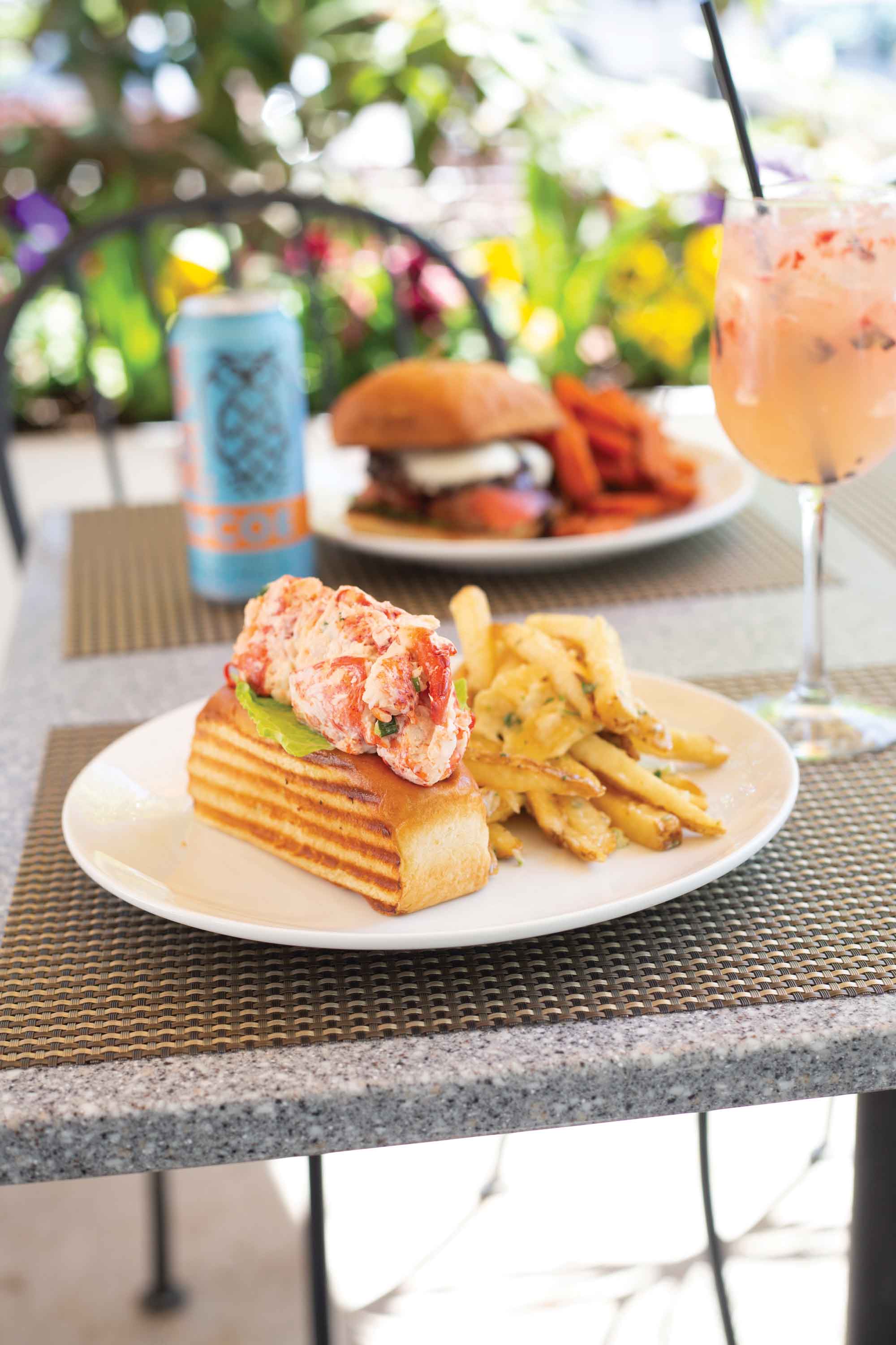 Lobster-Roll-Colonial-Inn.jpg