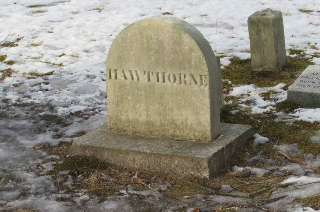 Hawthorne-grave-in-melting-snow,-January-2014.jpg