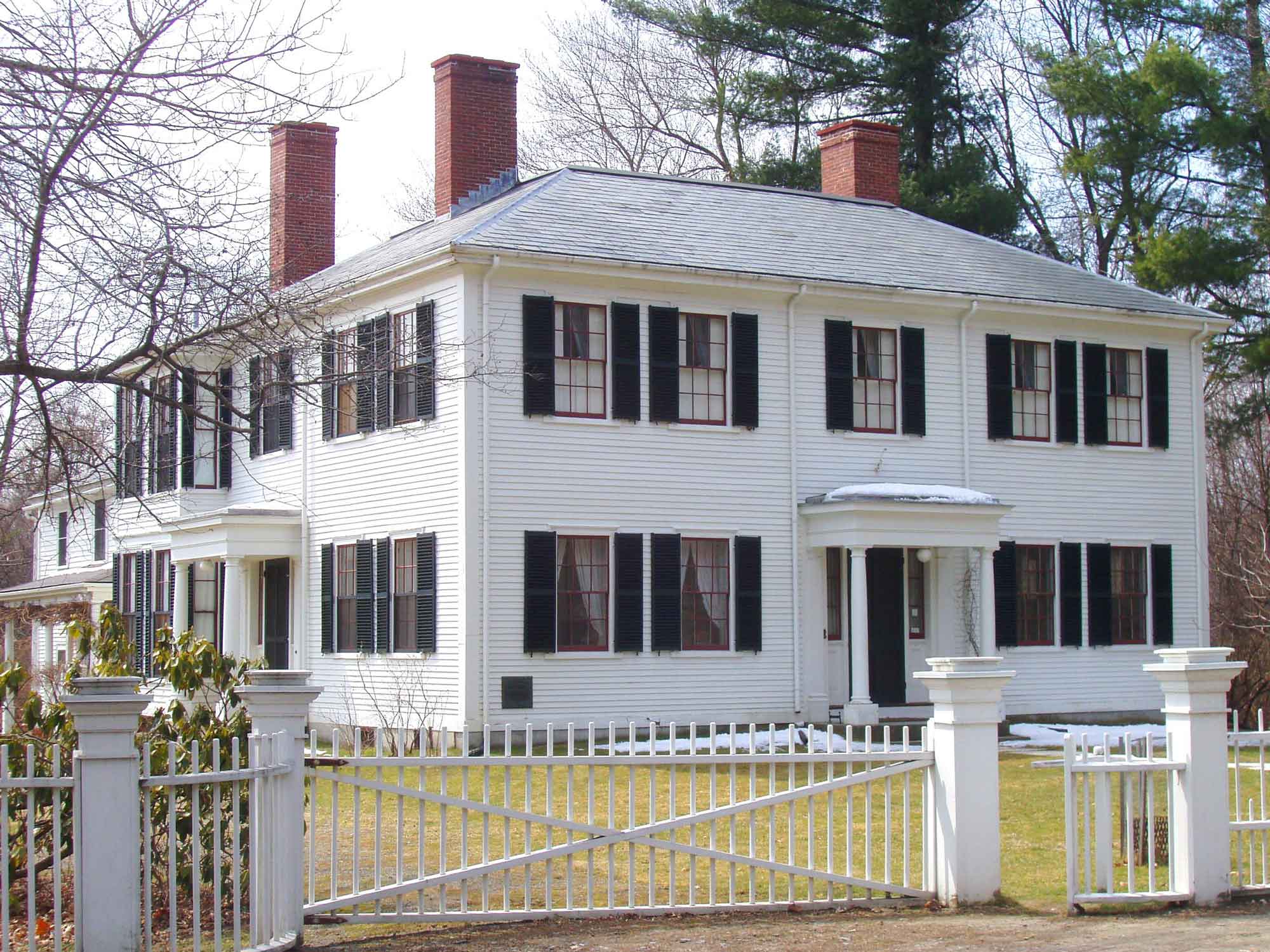 Ralph_Waldo_Emerson_House_(Concord,_MA).jpg